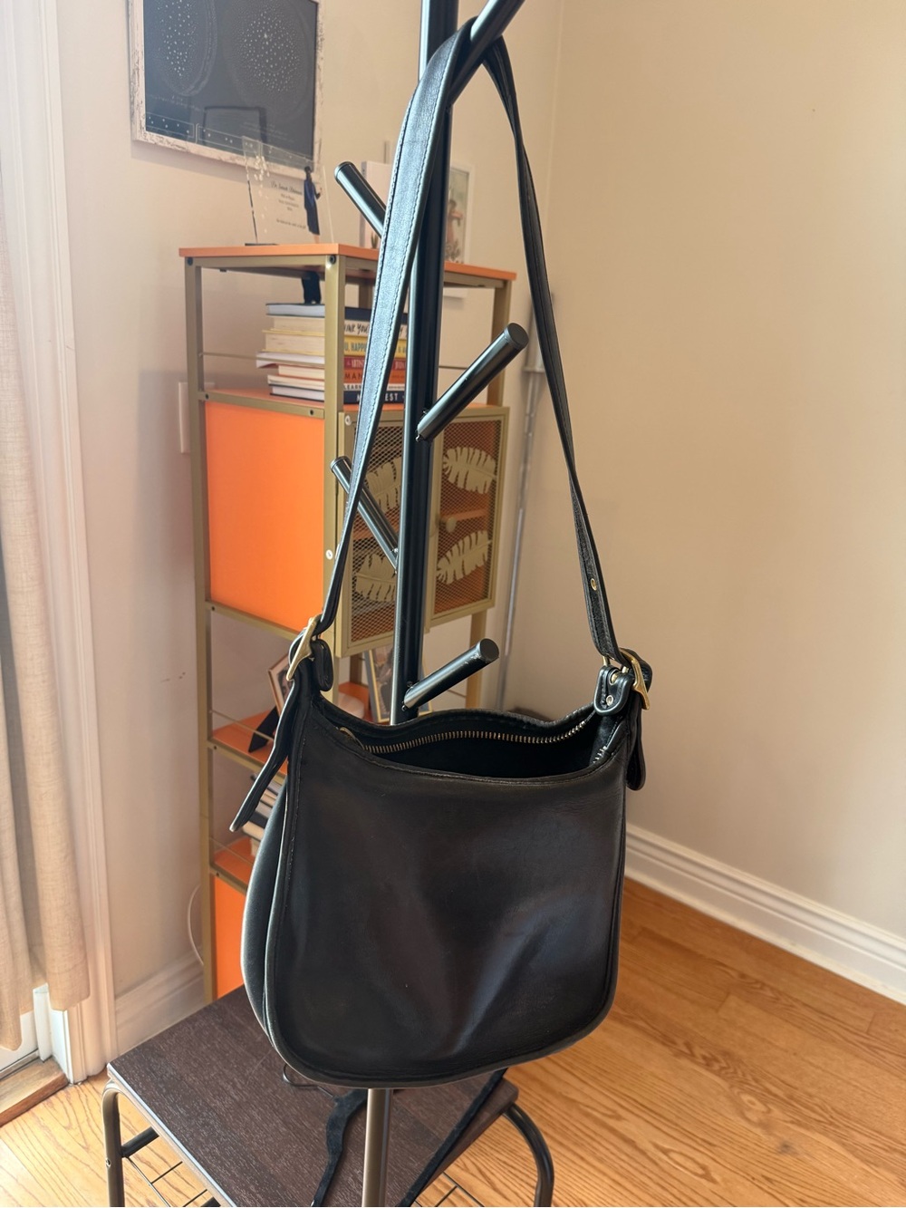 Vintage Coach Black Leather Crossbody Shoulder Bag